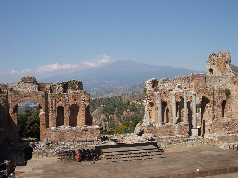 Tour Antiche civiltà sotto l'Etna 